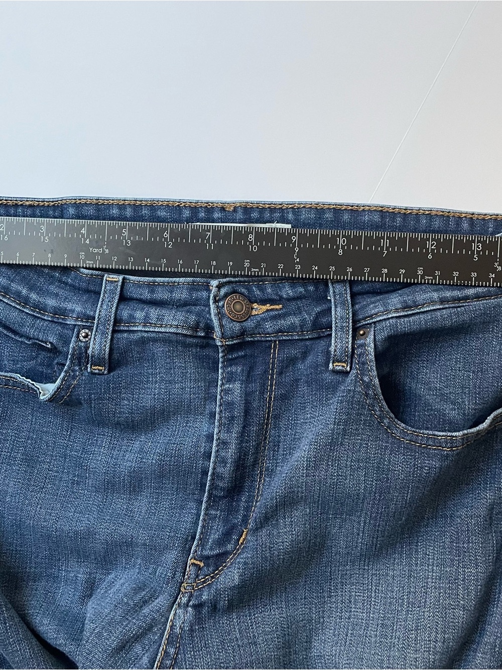 Levi's 721 High Rise Skinny Women's Jeans - Picture 9 of 14